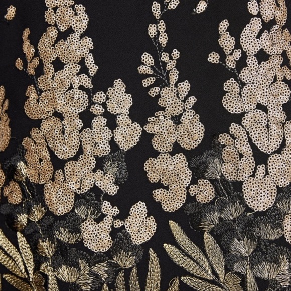 ZARA | BLACK LONG SLEEVE MINI DRESS WITH GOLD EMBELLISHED EMBROIDERY - Picture 7 of 10